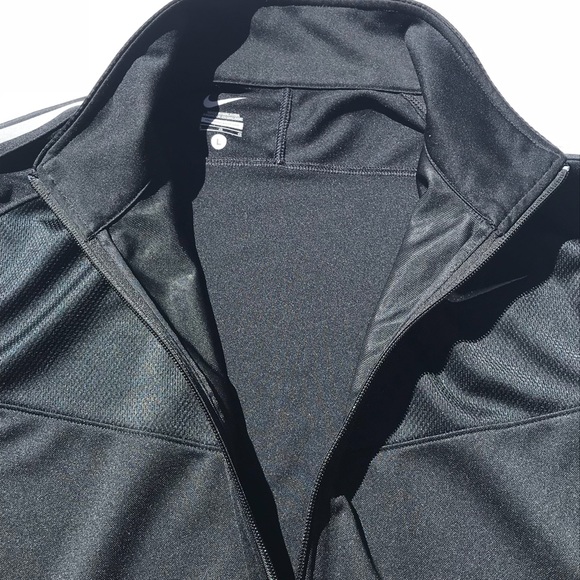 NIKE l Men’s Zip front knit jacket - Picture 5 of 6
